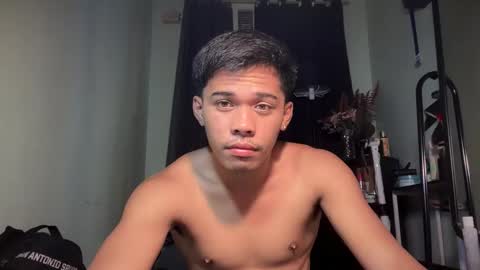 Snapshot of malikgray chatting on October 23, 11:35 pm Malik online show from October 23, 11:35 pm