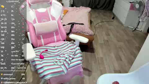 malina_lovely online show from October 24, 1:03 am