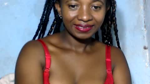 Snapshot of malinah01 chatting on December 23, 3:23 pm malinah01 online show from December 23, 3:23 pm