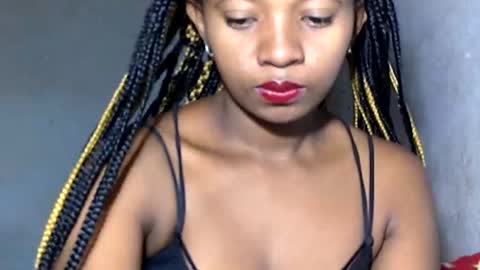 Snapshot of malinah01 chatting on January 6, 3:53 am malinah01 online show from January 6, 3:53 am