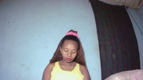 Snapshot of malinah01 chatting on September 13, 4:12 am malinah01 online show from September 13, 4:12 am