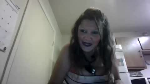 Snapshot of malinda702 chatting on October 14, 4:13 am malinda702 online show from October 14, 4:13 am