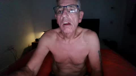 Snapshot of malkie55 chatting on November 1, 5:37 pm malkie55 online show from November 1, 5:37 pm