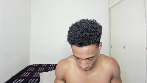 malkongarcia online show from December 7, 12:19 am