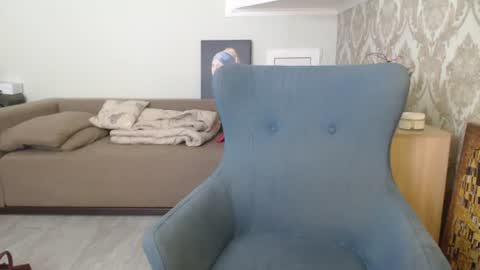 mallinia online show from July 27, 1:18 pm
