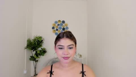 Snapshot of mallory_lee1 chatting on May 23, 12:20 pm mallory online show from May 23, 12:20 pm