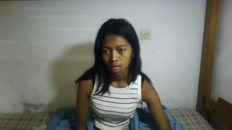 Snapshot of malluna4 chatting on June 22, 7:27 am Malluna online show from June 22, 7:27 am