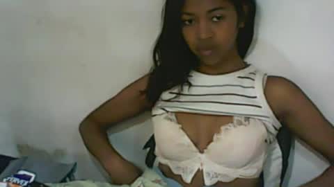 Snapshot of malluna4 chatting on July 7, 10:41 am Malluna online show from July 7, 10:41 am