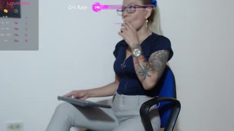 Malory  online show from December 17, 2:23 am