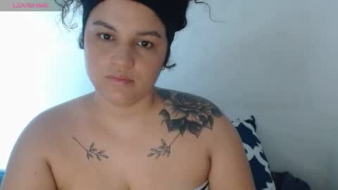 Snapshot of malorymorgantt chatting on April 1, 3:53 pm MI INSTAGRAM soy glory01 online show from April 1, 3:53 pm