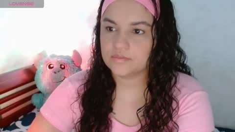 Snapshot of malorymorgantt chatting on April 22, 9:27 pm MI INSTAGRAM soy glory01 online show from April 22, 9:27 pm