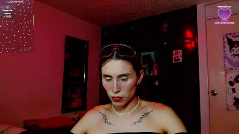 Snapshot of malud_09 chatting on July 5, 4:07 am online show from July 5, 4:07 am