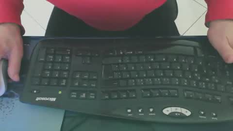 Snapshot of maly246 chatting on February 20, 9:00 am maly246 online show from February 20, 9:00 am