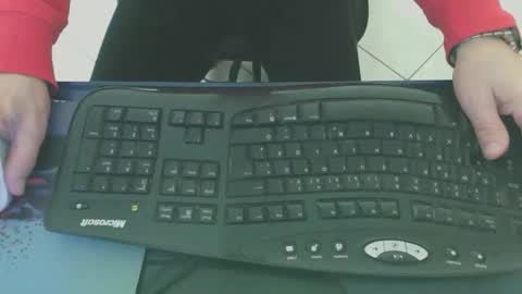 Snapshot of maly246 chatting on February 21, 9:54 am maly246 online show from February 21, 9:54 am