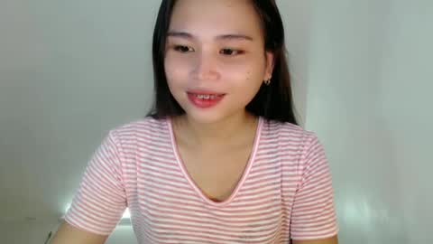 Snapshot of mami_jups chatting on June 13, 9:24 pm IRISH online show from June 13, 9:24 pm