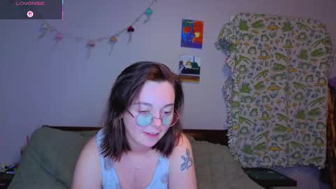 MamiCloudz online show from November 19, 2:33 am