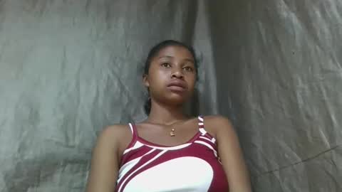 mamieriela online show from April 15, 11:17 am