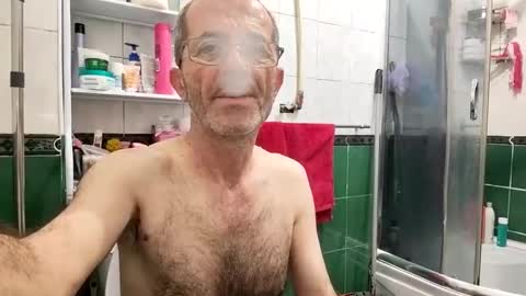 Snapshot of mamuka157 chatting on June 1, 3:41 am mamuka157 online show from June 1, 3:41 am