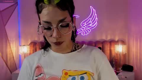 Snapshot of mamushka_ chatting on September 17, 9:05 pm online show from September 17, 9:05 pm