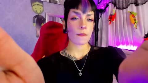 Snapshot of mamushka_ chatting on October 24, 4:03 pm online show from October 24, 4:03 pm