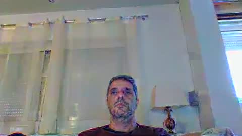 Snapshot of man211172 chatting on January 12, 2:52 pm man211172 online show from January 12, 2:52 pm