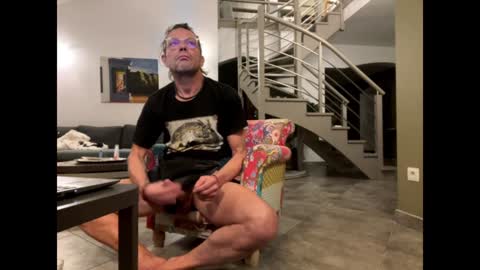 man38110 online show from January 7, 8:10 pm