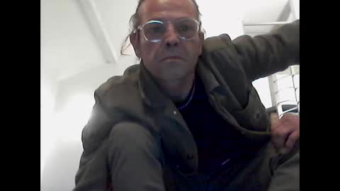 man38110 online show from March 9, 8:42 pm