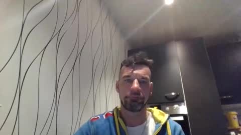 Snapshot of man_from_geaven chatting on January 29, 7:04 am man_from_geaven online show from January 29, 7:04 am