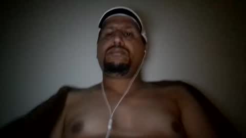 Snapshot of man_new chatting on March 2, 12:09 am Man new online show from March 2, 12:09 am