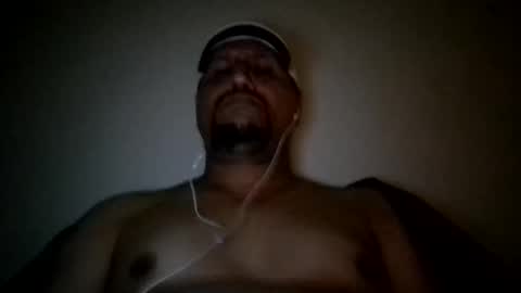 Snapshot of man_new chatting on October 4, 11:25 pm Man new online show from October 4, 11:25 pm