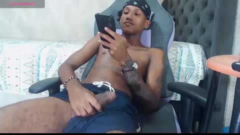 Snapshot of man_san11 chatting on December 14, 8:51 pm man_san11 online show from December 14, 8:51 pm
