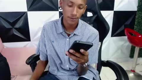 Snapshot of man_san11 chatting on February 21, 3:43 pm man_san11 online show from February 21, 3:43 pm