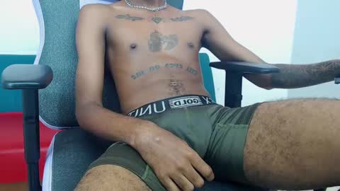 Snapshot of man_san11 chatting on March 11, 6:30 pm man_san11 online show from March 11, 6:30 pm