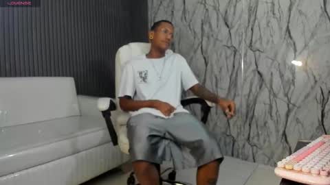 man_san11 online show from November 22, 3:11 pm