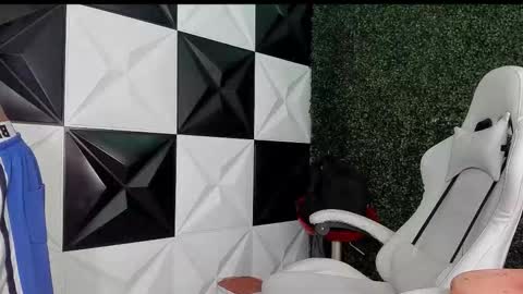 man_san11 online show from March 14, 4:45 pm