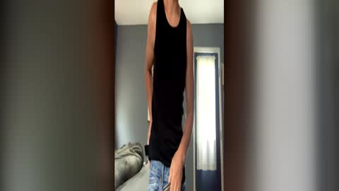 Snapshot of man_toy8969 chatting on June 15, 12:51 pm man_toy8969 online show from June 15, 12:51 pm