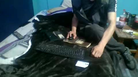 man_uel76 online show from December 23, 3:59 am