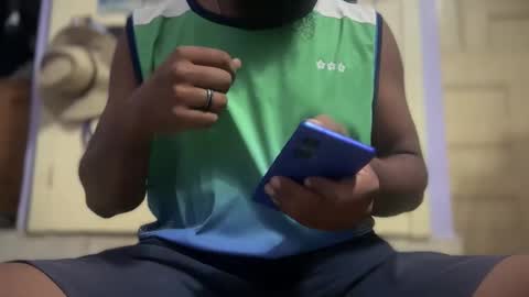 mananmathew95 online show from September 24, 5:16 pm