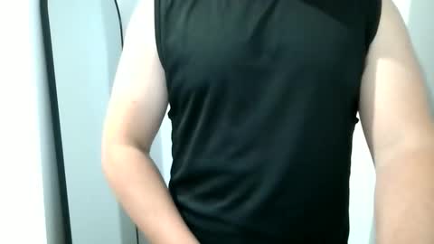 Snapshot of manbroadcasting001 chatting on March 15, 1:06 pm manbroadcasting001 online show from March 15, 1:06 pm