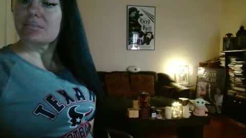 mandaloriangirlsfight online show from January 16, 7:07 pm