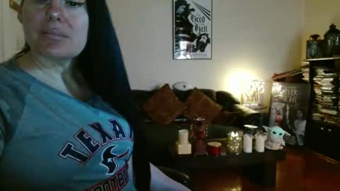 mandaloriangirlsfight online show from March 17, 6:00 pm