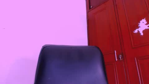 Snapshot of mandingxoxhot chatting on February 14, 1:45 am juan camilo online show from February 14, 1:45 am