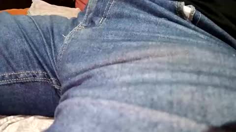 mandrilo7379 online show from February 17, 2:08 am