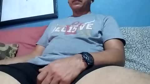 Snapshot of mandrilo7379 chatting on May 16, 6:21 am mandrilo7379 online show from May 16, 6:21 am