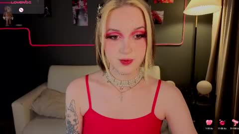 Snapshot of mandy_torres chatting on May 10, 9:31 pm Luna online show from May 10, 9:31 pm
