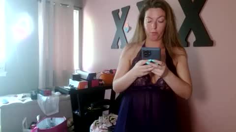 MandyBabyXXX online show from May 10, 5:51 pm