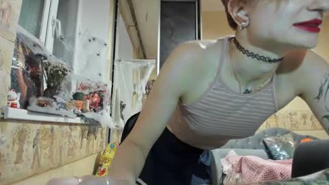 Snapshot of mandyshine chatting on October 4, 3:43 pm Mandy online show from October 4, 3:43 pm