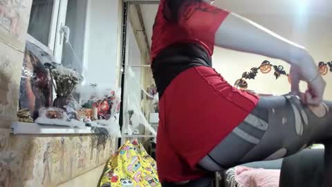 Snapshot of mandyshine chatting on October 31, 4:30 pm Mandy online show from October 31, 4:30 pm