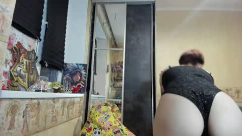 Mandy online show from April 29, 4:33 pm