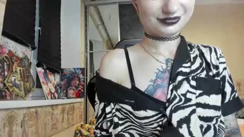 Mandy online show from July 28, 8:52 pm